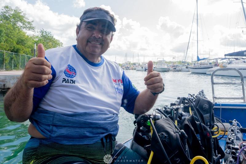 PADI Discover Scuba Course PADI Discover Scuba Course