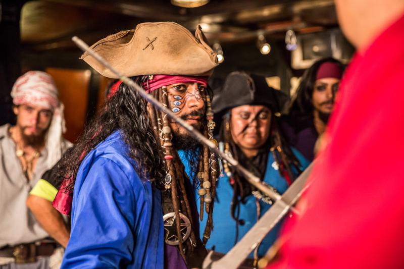 Cena Pirata Captain Hook