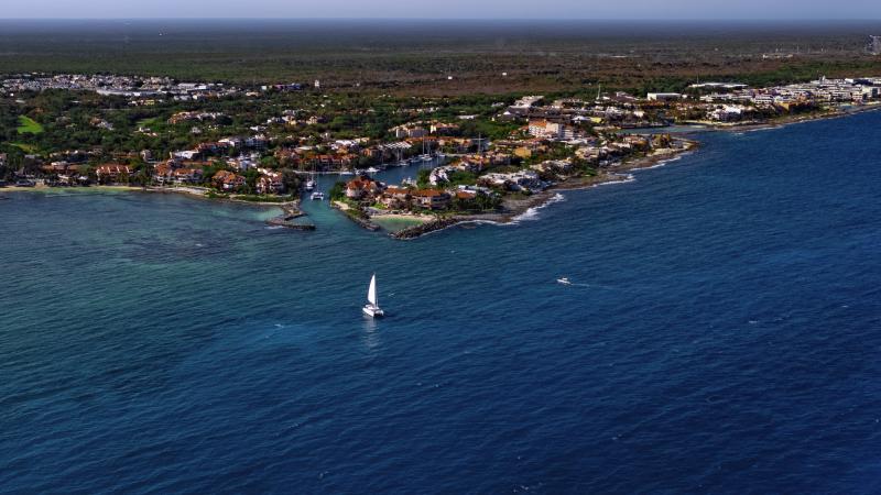 Luxury Sailing & Snorkeling Puerto Morelos